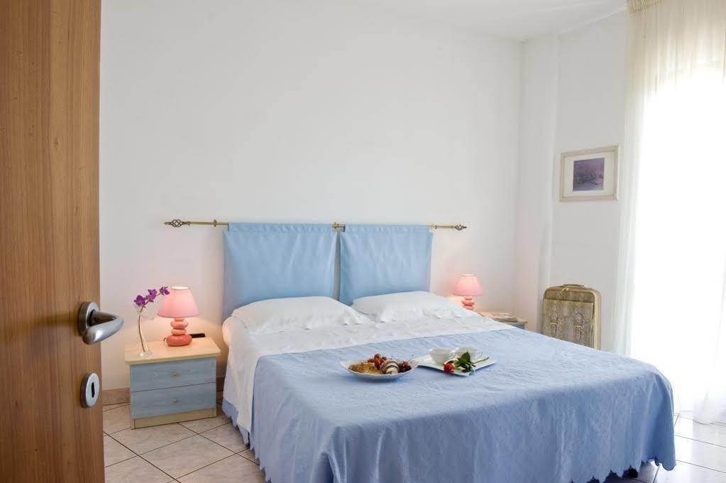 Residence Acquamarina San Benedetto del Tronto Exterior foto